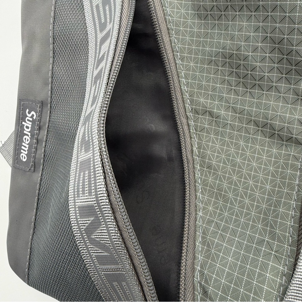 Supreme Cordura Shoulder Bag Gray | Brand New w/ Tags - Picture 4 of 7